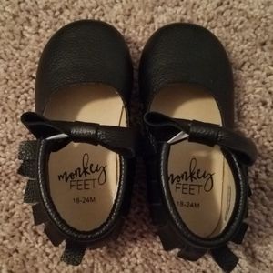 Monkey Feet black shoes size 18-24 months